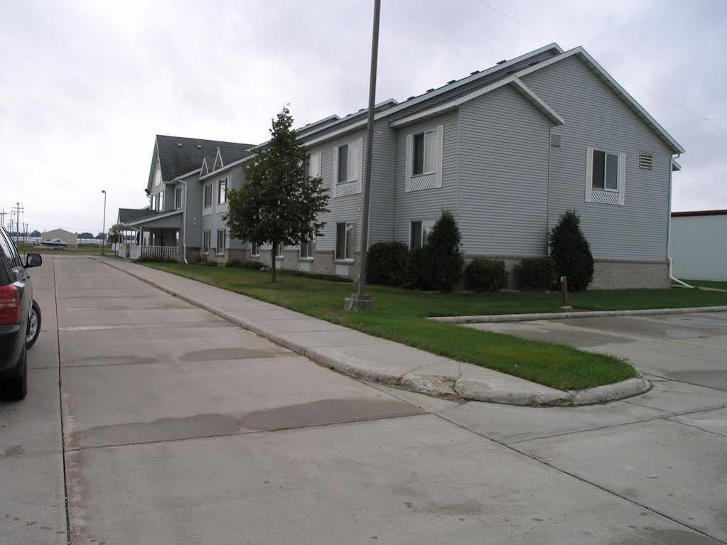 Norland Inn & Suites Roseau Kültér fotó